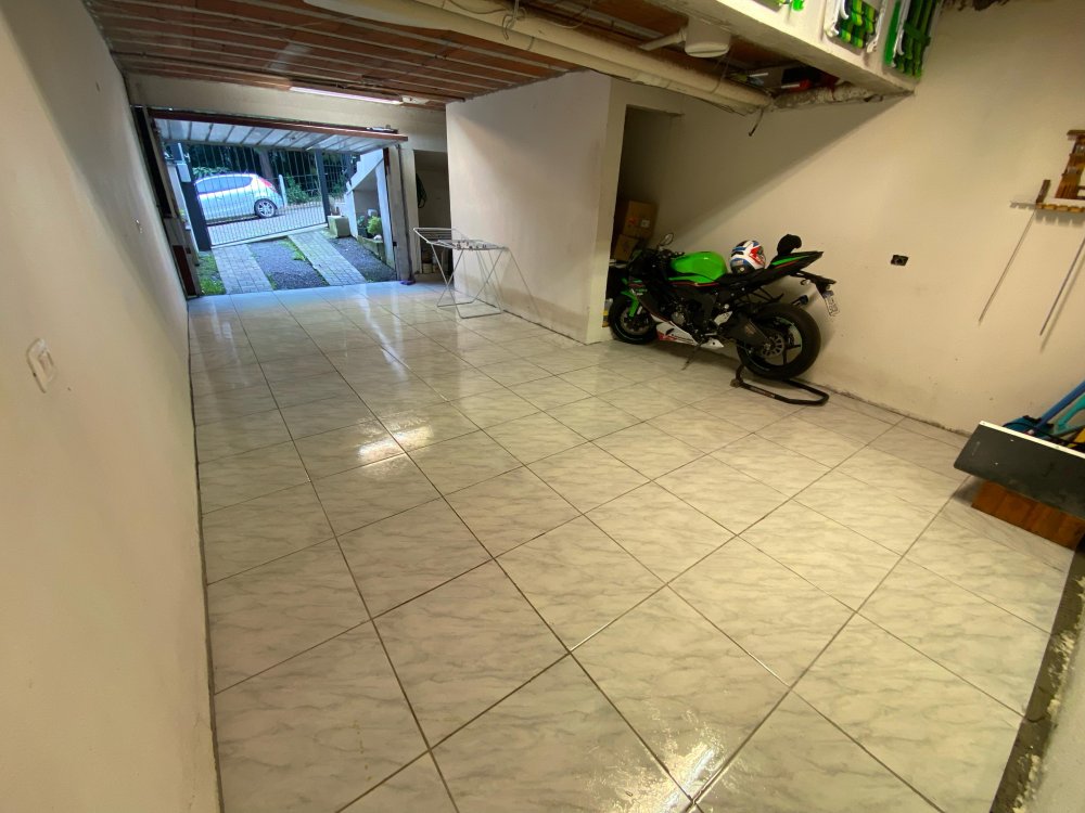 Sobrado - Venda - Santa L�cia - Caxias do Sul - RS