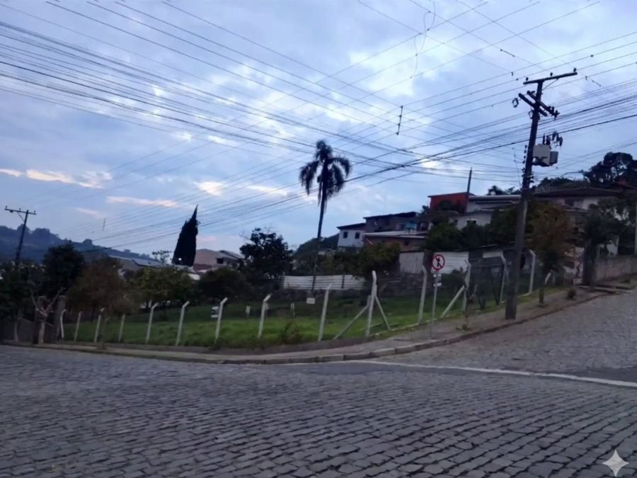 Terreno - Venda - Cruzeiro - Caxias do Sul - RS